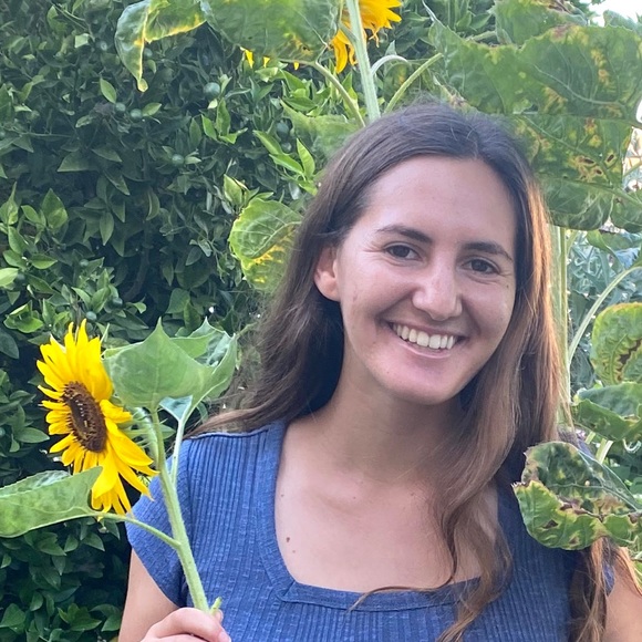 Meet your Posher, Talia - Picture 1 of 1